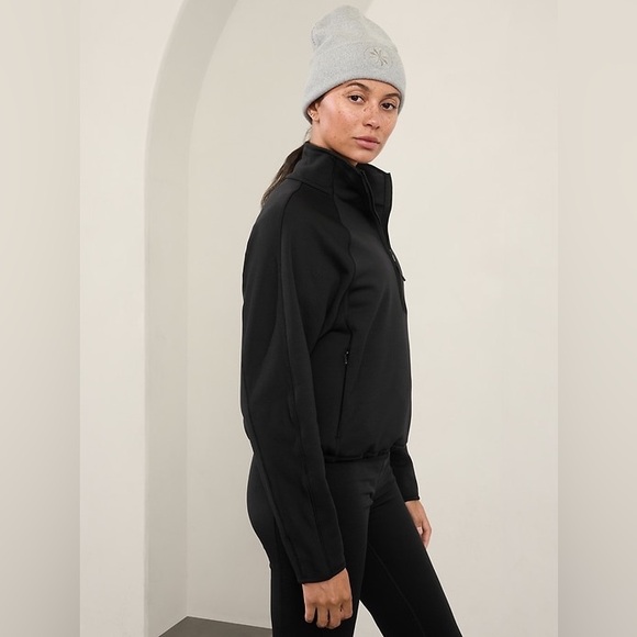 Athleta Altitude Fleece Lined 1/2 Zip Sweatshirt - Black - M - Picture 2 of 8